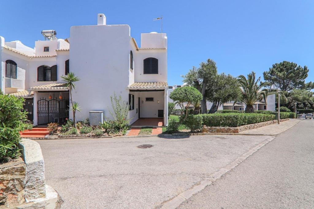 Mourisca * Porches (Algarve)